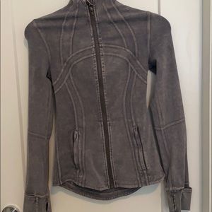 Lululemon define zip